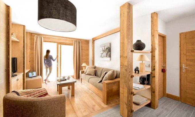 Les Brevieres Apartment | 100m from ski lifts, fitness, swimming pool, sauna, hammam, balcony, tv, 58m², Tignes