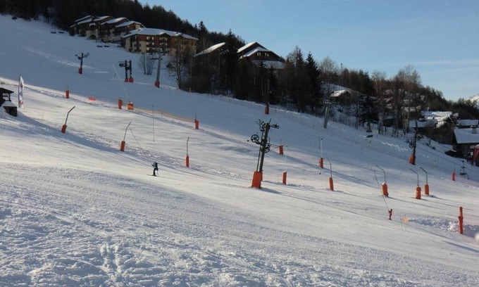 Montalbert Apartment | 100m from ski slopes, 2nd floor, view ski slopes, balcony, tv, ski locker, 31m², Montalbert