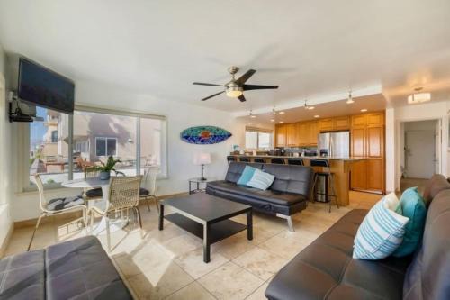 Mission Beach House | 101-Luxury1