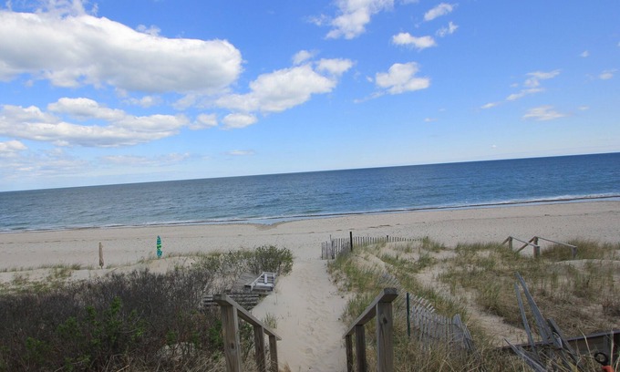 East Sandwich Condo | 103 N. Shore Blvd # 4 - Penthouse Condo: Ocean View, Private Beach Access