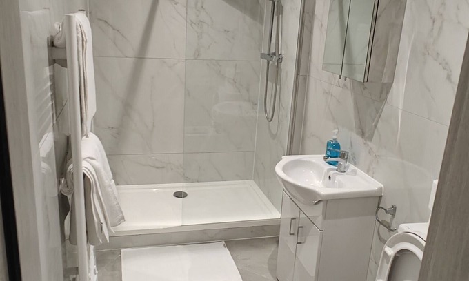 Edgware Apartment | 105 Brand new studio room
