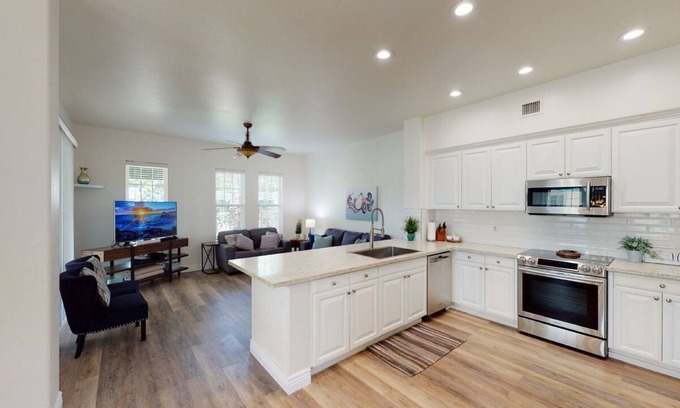 Ko Olina House | 10781: Newly Upgraded and Refurnished 3 Bed, 2 1/2 Bath Townhouse in Coconut Plantation
