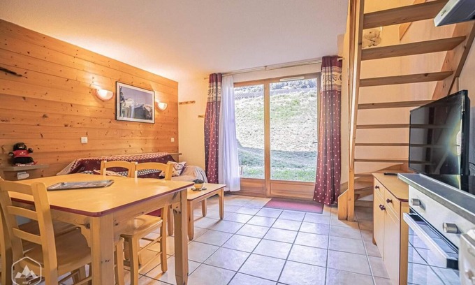 Aussois Apartment | 10m from ski slopes, Ground floor, view limited, tv, ski locker, 36m², Aussois
