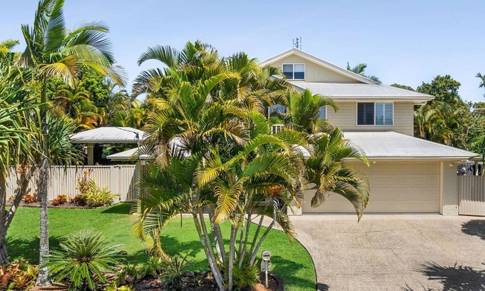 Coolum Beach House | 11 Dalmor Court, Coolum Beach