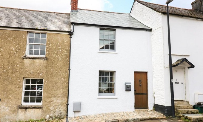 Buckland Monachorum House | 11 The Village