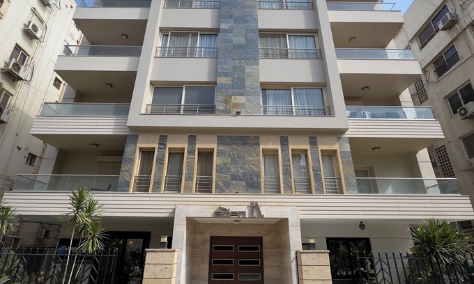Heliopolis Apartment | 1108 . Spacious 3BR Apt. 2BA Near Airport