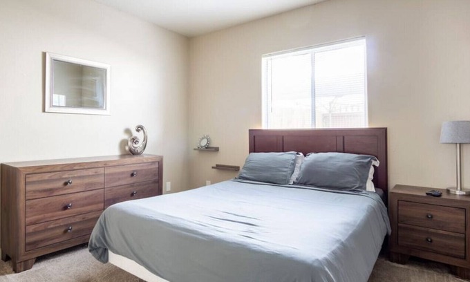 Palo Verde House | 1111-1 Camilla · Comfortable & Bright 3-Bedroom Home in Tucson