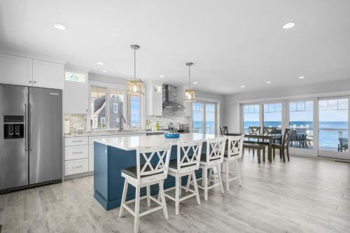 East Sandwich House | 114 Salt Marsh Road East Sandwich Seaglass
