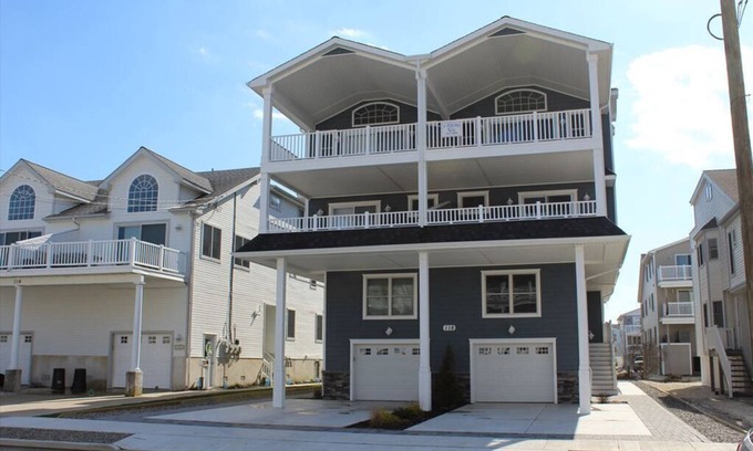 Sea Isle City Condo | 118 46th Street West