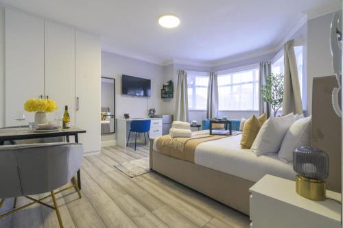 Harrow House | 12 Elmwood