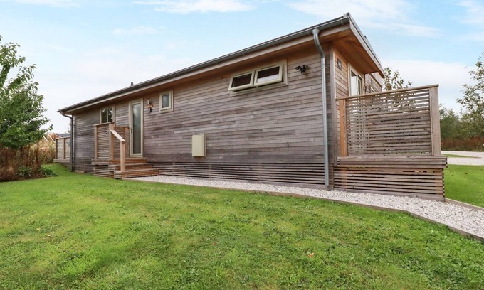 Dobwalls Cottage | 12 MEADOW RETREAT, family friendly, with a garden in Dobwalls