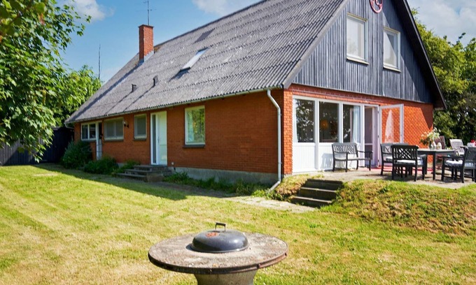 Boderne House | 12 person holiday home in Aakirkeby