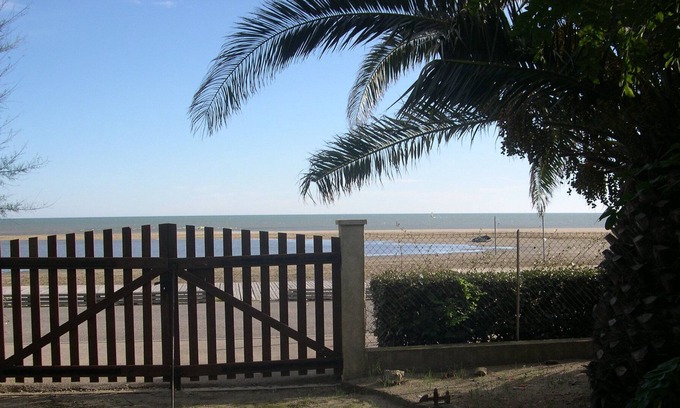La Franqui Apartment | 12 Rent T2 furnished with private parking - beach 50 meters - La Franqui 11370