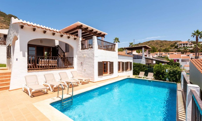Platges de Fornells Villa | 130 m² Villa ∙ 3 bedrooms ∙ 5 guests