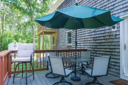 Mashpee House | 132 Hooppole Road Mashpee Indra Cottage