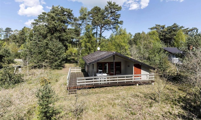 Oster Somarken House | 1322 Aakirkeby - Malurtvej 10