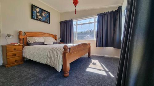 Paraparaumu Beach House | 135 On Seaview Parpaparaumu Beach