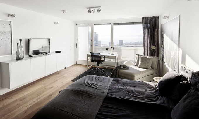 Tuebingen Apartment | 13th OG · 13 OG, great view and very comfortable