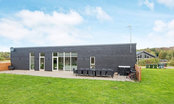 Glesborg House | 14 person holiday home in Glesborg-By Traum