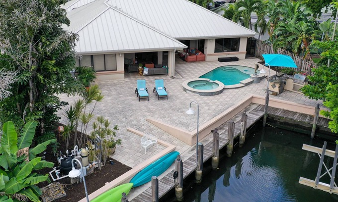 Riverside Park House | 144' New River Dock DT! Sailfish Pool, Hot Tub, Pontoon & Fire Lounge Luxury!