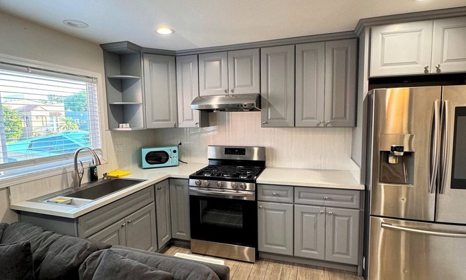 Baldwin Park House | 14453-A 2B2B House with Full Kitchen Built in Washer Dryer Gated Parking