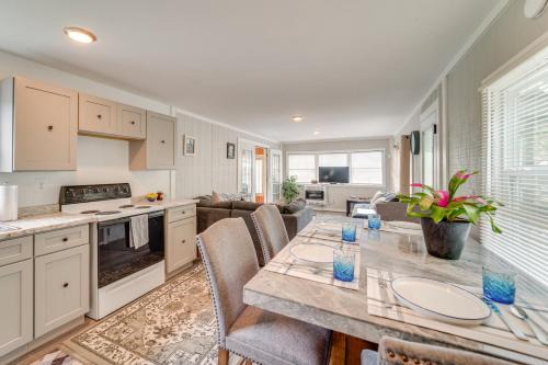 Riddlesburg House | 15 Mi to Raystown Lake Riddlesburg Getaway!