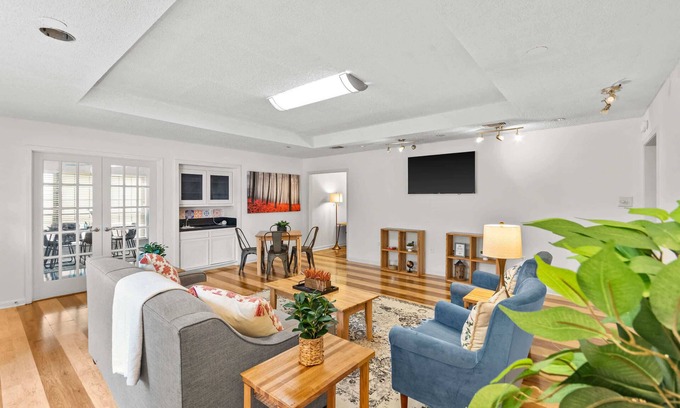 South Baton Rouge House | 15 Min to LSU & Downtown! Oak Hills Place Hideaway