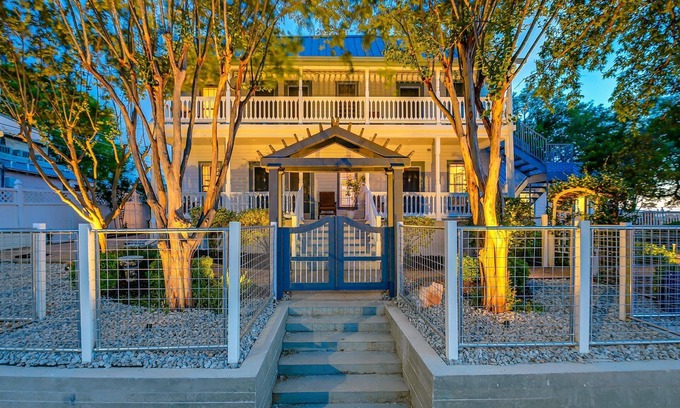 Marble Falls House | 15% Off Oct! Austin Suite, Downtown Marble Falls