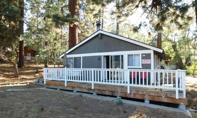 Ironwood Estates Cabin | 15 Shades of Grey Cabin