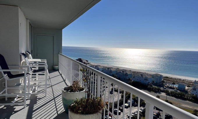 Pensacola Beach Condo | 15th Floor Penthouse - Views of Gulf and Bay-TT15B