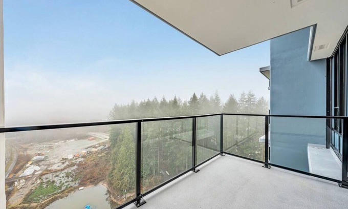 Vancouver Apartment | 1601 · UBC 1BE+1BA Condo/Nature View
