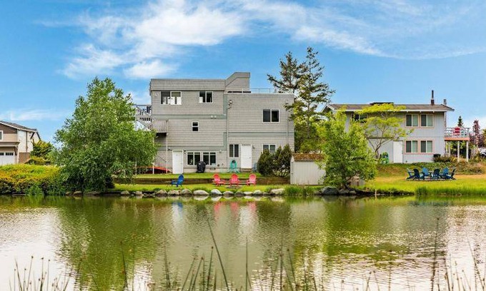 Coupeville House | 167 m² House ∙ 4 bedrooms ∙ 10 guests