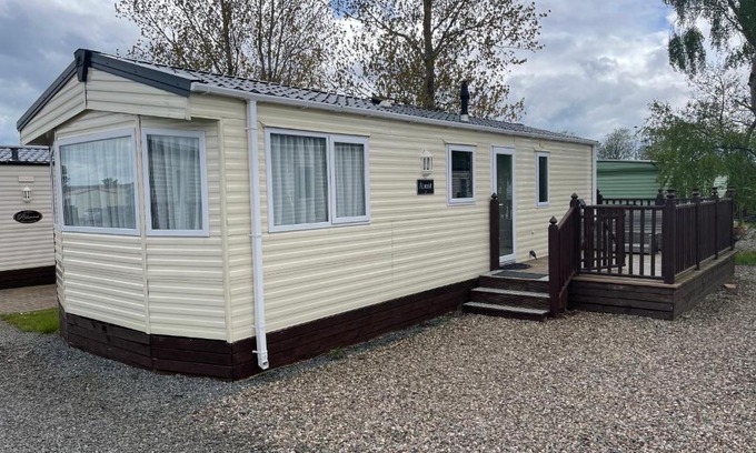 Forfar Ski Chalet | 17 Rannoch Lochlands Leisure Park Forfar