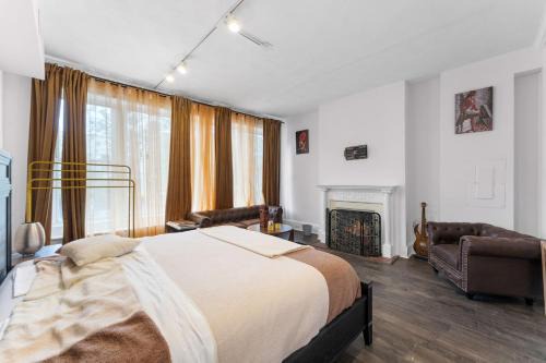Dupont Circle Apartment | 1734 Comfort Stay, 2 Bedrooms, 2 Bath with Kitchen & Wi-Fi