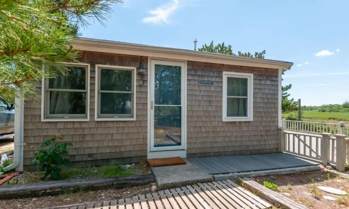 East Sandwich House | 174 #5 North Shore Boulevard East Sandwich - Quarterboard #5
