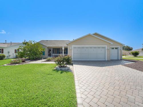 Piedmont House | 17985 Z2a VILLAGE OF PIEDMONT by REMAX Premier