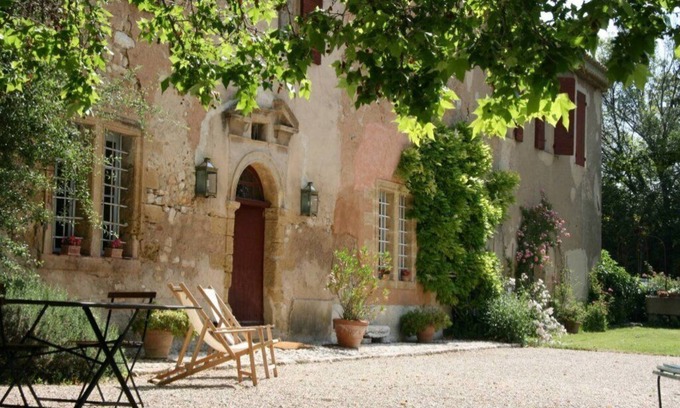 Aix-en-Provence House | 17th century bastide for rent in the vineyards 8 sleeps Aix-en-Provence