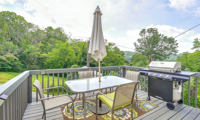 Beattyville House | 18 Mi to Red River Gorge: Beattyville Retreat