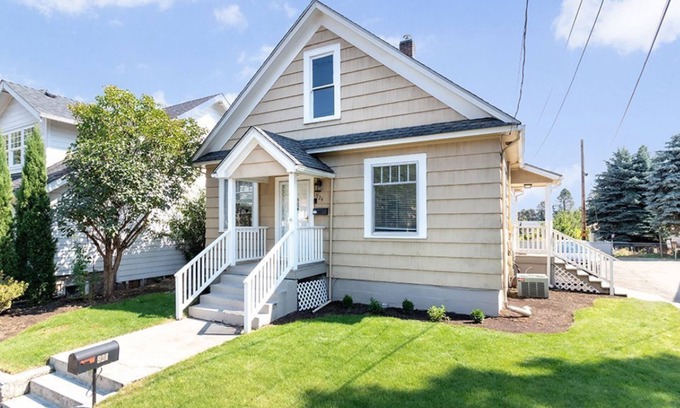 Camas House | 1920s centrally located craftsman with enclosed backyard, streaming, & AC