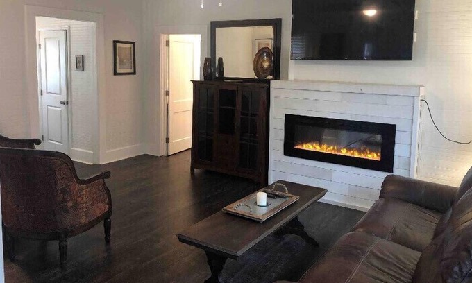 Seneca House | 1940's Bungalow located one block from Ram Cat Alley (Main St.) in Seneca, SC