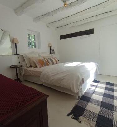 Journiac House | 19th century guest house with character