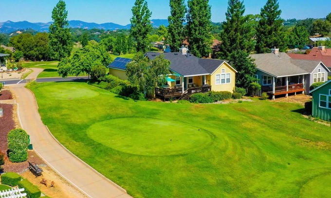 Angels Camp House | 19th Hole - Angel's Camp