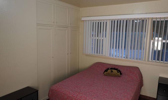 Las Vegas House | 1A Room4Rent