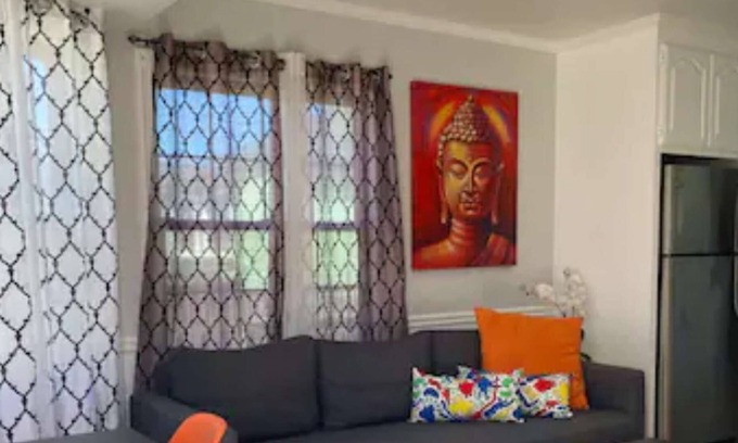 Downtown Apartment | 1bedroom 1bath with Full Kitchen located at Heart of South San Francisco