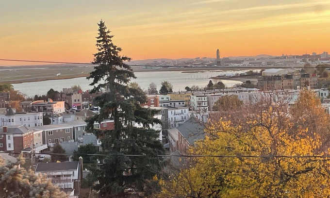 Orient Heights Apartment | 1Bedroom.Boston.Airport.Magnificent view.