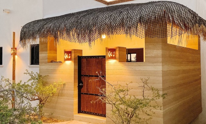 Cerritos House | 1BR Beach Casa at Cerritos Beach w/pool & hot tubs