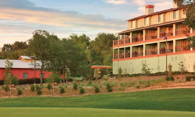 Angels Camp Condo | 1br Condo Golf in Wild West & Sierra Mountains!