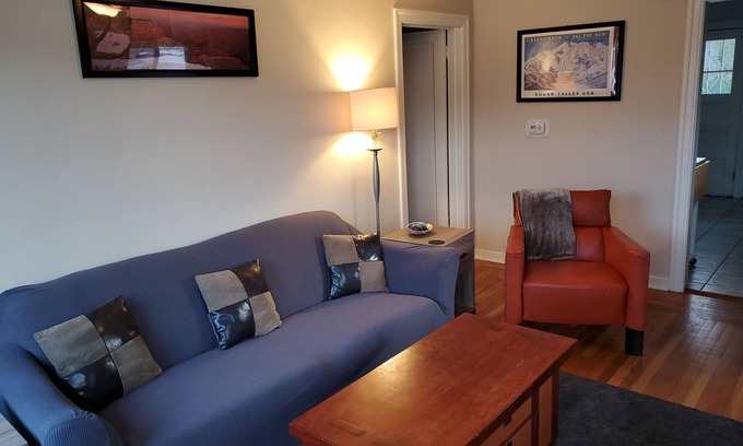 Reno/Tahoe Airport Apartment | 1BR Mid-century Retreat near Midtown/Virginia Lake/Downtown