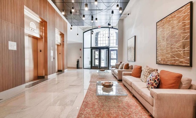 Chinatown Apartment | 1BR w/In-unit Washer & Dryer & Full Bright Kitchen | Downtown Boston