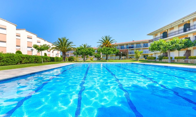 Calella de Palafrugell Apartment | 1CB - E4 Renovated apartment with communal swimming-pool and garden close to the beach